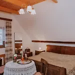 Koroska Hisa Pri Lipi, Boutique Muta