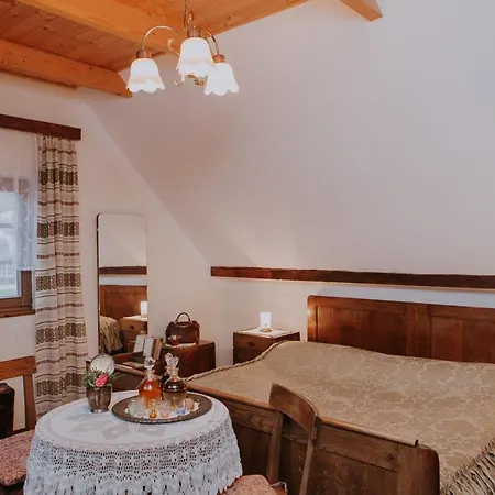 Koroska Hisa Pri Lipi, Boutique Muta