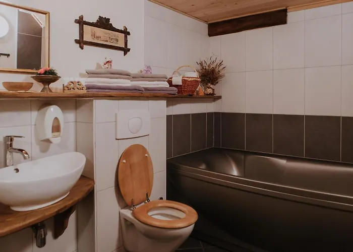 Koroska Hisa Pri Lipi, Boutique 3*