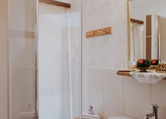 Koroska Hisa Pri Lipi, Boutique 3*